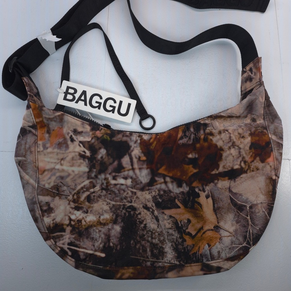 BAGGU Medium Nylon Crescent Bag Photo Forest Camo Crossbody New with Tags